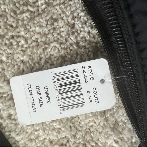 ⭐️ Firm Price ⭐️ 32 Degrees unisex belt bag - Picture 6 of 8